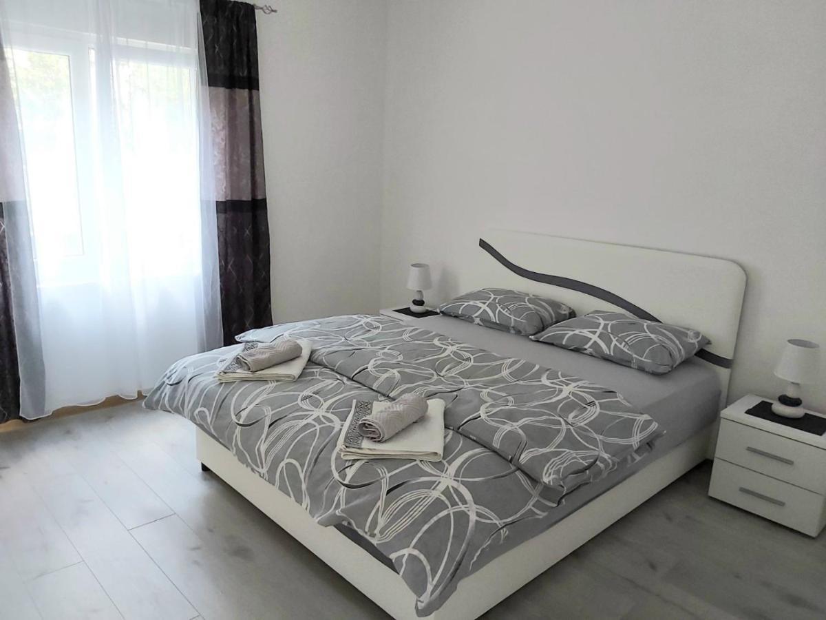 Apartment Marina 2 Kotor Eksteriør billede