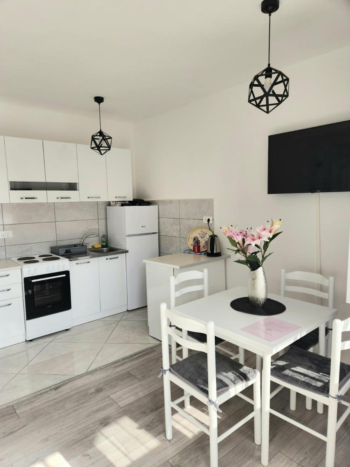 Apartment Marina 2 Kotor Eksteriør billede